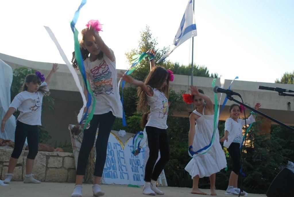 תמונות מטקס שבועות 2011