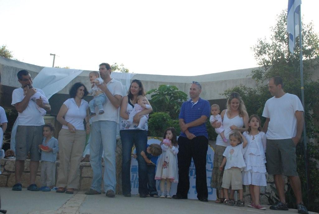 תמונות מטקס שבועות 2011