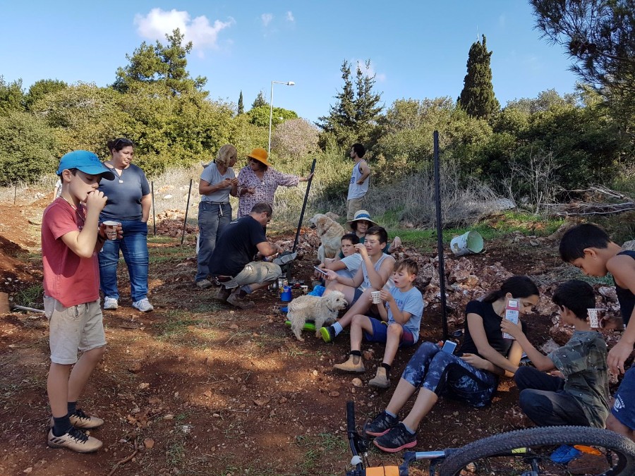 הקמת הגינה 2017