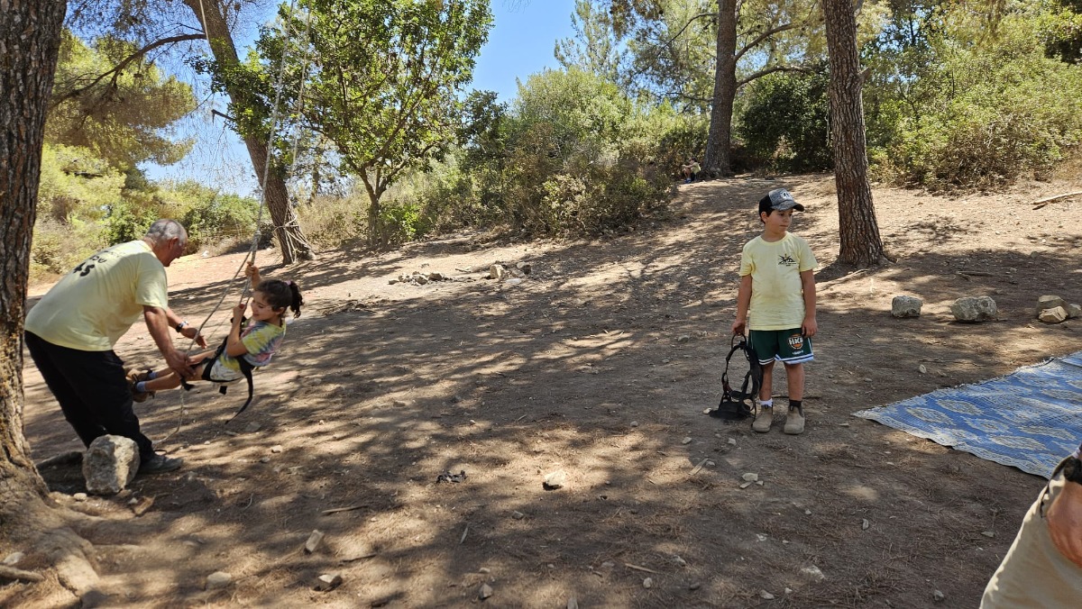 שכניה חוגגת 45 - טיול ישובי 13.9.2025