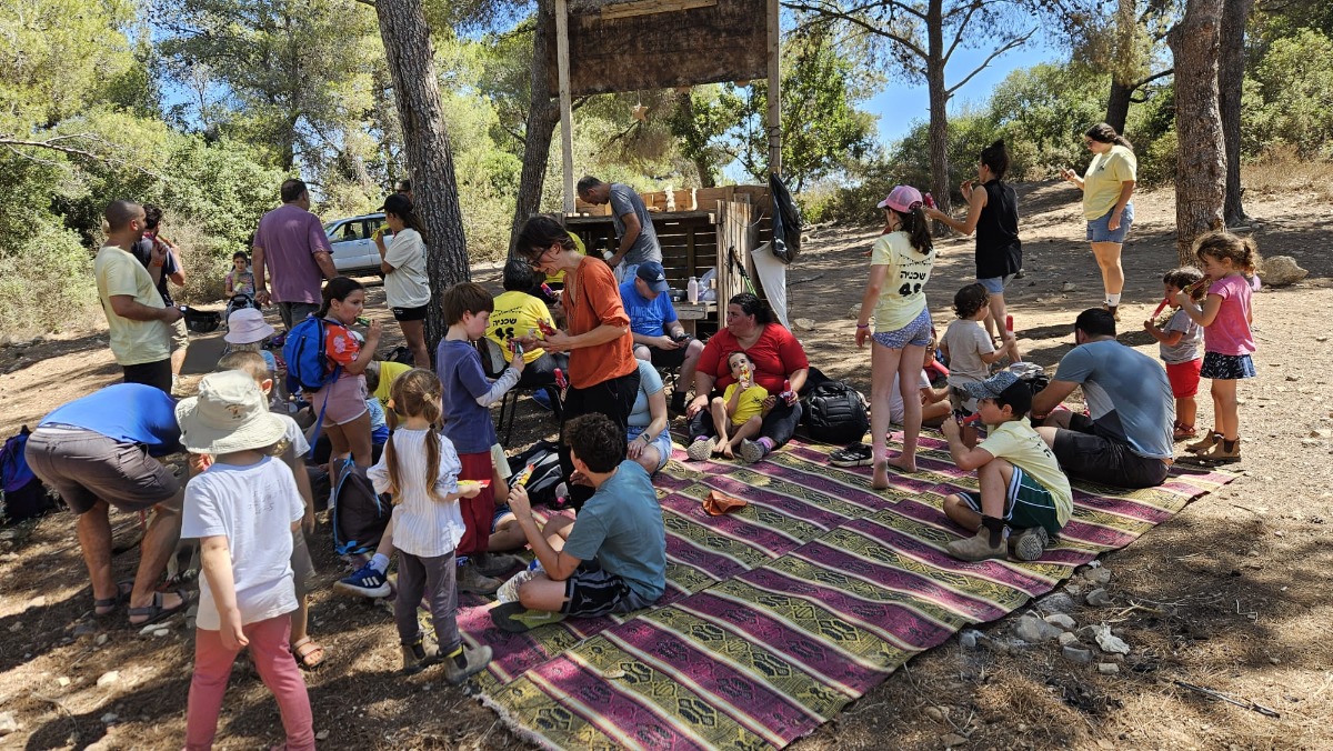 שכניה חוגגת 45 - טיול ישובי 13.9.2025